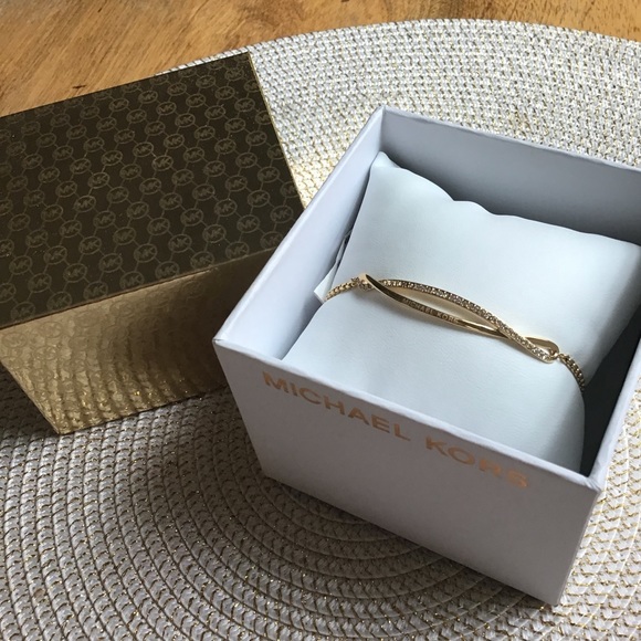 • m i c h a e l • k o r s • b r a c e l e t • - Picture 2 of 4